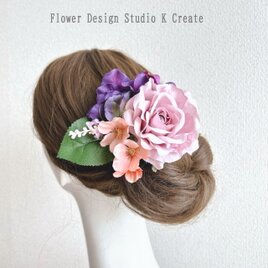 ピンクの薔薇と紫の紫陽花のブーケ風の髪飾り　フラメンコ　ダンス　髪飾り　発表会　紫　パープル　ピンク　花飾り　頭飾り　薔薇の画像