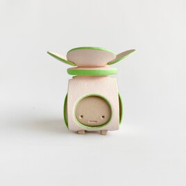 花にまぎれる革のミニオブジェ【moka / もか】（ベージュピンク×ベージュ×ミントグリーン）#紫陽花の画像