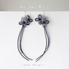 ピアス「すら、すれ、空く」（黒×グレー）