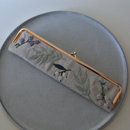 【受注製作】19センチ用　刺繍　がま口　扇子入れ　エクリュの画像