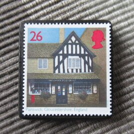 イギリス　伝統家屋切手ブローチ10479の画像