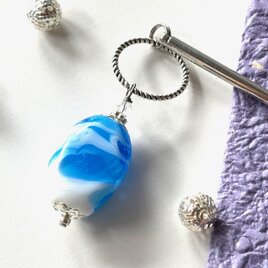 かんざし　水色と白のマーブル模様のとんぼ玉　一本挿し　一本簪　涼しげ　夏　和風　シルバー　トンボ玉　ブルー　青の画像