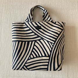 型染め　帆布トート（M）「糸巻き」の画像