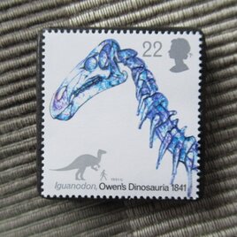イギリス　恐竜切手ブローチ10512の画像