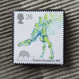 イギリス　恐竜切手ブローチ10513の画像