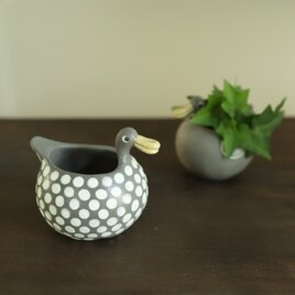 アルマジロ / 柄（小）植木鉢 | iichi 日々の暮らしを心地よく