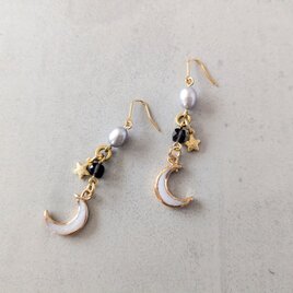 金具変更OK　星と三日月のイヤーアクセサリー（P1082）の画像