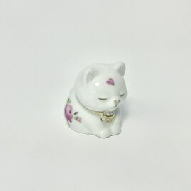 手描きのバラのお辞儀ネコ