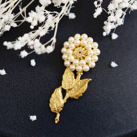 冬限定【ブローチ】アンティークレトロな一輪のお花 パール