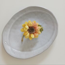染め布花＊ミニひまわりのブローチの画像