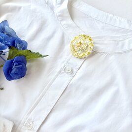 reborn brooch "Vitamin yellow "ビーズとスパンコール/刺繍ブローチの画像