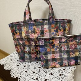 【受注制作】雨も楽しい　リバティ帆布ラミネート　トートバッグ　アーカイブギンガムの画像