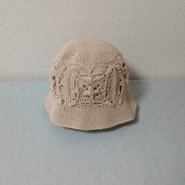 風のモチーフバケットハット（ベージュ）