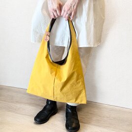 オオカミ少年：イエロー（KONBU　撥水加工ナイロン素材ワンショルダーバッグ）　受注製作の画像