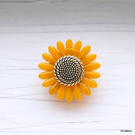 ひまわりのブローチ（18弁花）