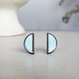 【TP-265】美濃焼 半月ピアス／イヤリング〈裏面レザー仕上げ〉の画像