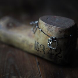 -Karensilver- code anklet