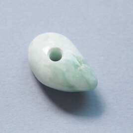 糸魚川翡翠　約3ミリ穴のいろんなビーズ06の画像