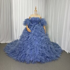 豪華！カラードレス ブルー ベアトップ フリル袖 もこもこドレス ロングトレーン 編み上げ 抜群のおしゃれ見えの画像