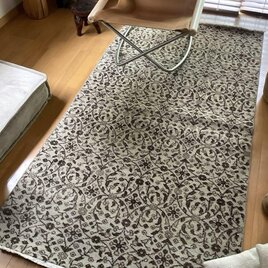 46×73ハーフラウンド　ペールオレンジ　草花ボタニカル　トルコヴィンテージラグ 46×73ハーフラウンド ペールオレンジ 草花ボタニカル トルコ