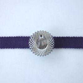 冬の帯留め【三分紐用】／寒空色／モノトーンコーデ／着物・浴衣／糸まき手鞠の帯留め／ギフト対応