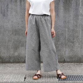 上品なコーデの主役に、コットンリネン・ギンガムチェック