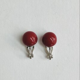 樹脂ビーズスリークォーターイヤリングM/約11mm/RED/made in japanの画像
