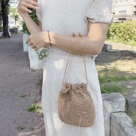 女の子ライクな巾着のショルダーバック