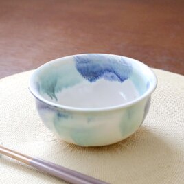 涼やかブルーグリーン にじみ模様の深丸鉢の画像