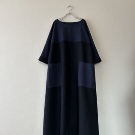 バイカラーのワンピース　ブラック&ネイビー