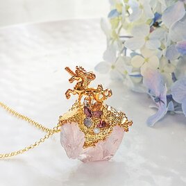ローズクォーツ原石　ユニコーンネックレスの画像