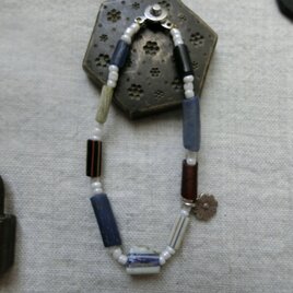 ＊Lucky price＊古のブレス。@ローマングラスのカケラビーズ＋フラニビーズ＋シードビーズ＋カレンシルバーチャームの画像