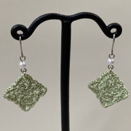 淡くとけゆくミントの風 / かぎ針編み ピアス