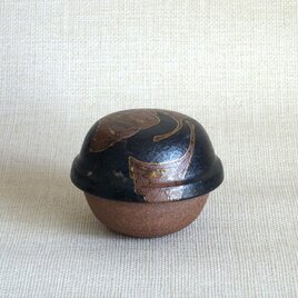 鈴形蓋物（金彩いちょう）