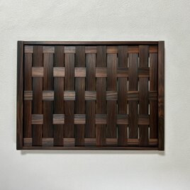 コクタン無垢材を天然オイルで仕上げたトレー