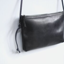 leather shoulder pouch　レザーサコッシュ kuro