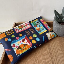 14裏付き　ミニラミネートポーチ　ポップなお菓子　カラビナの画像