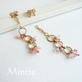 【SALE】２wayピアス　天然石とリングチェーン(ゴールド＆ピンク)