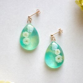レジンアート　ドロップピアス〈野辺の花よ〉の画像