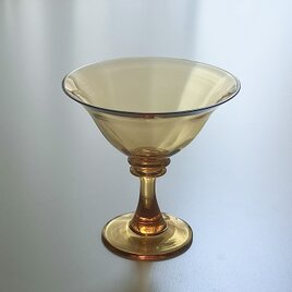 【Karhula-iittala】琥珀色のカクテルグラス Litva 8198（B）の画像