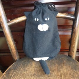 お座り黒猫の巾着の画像
