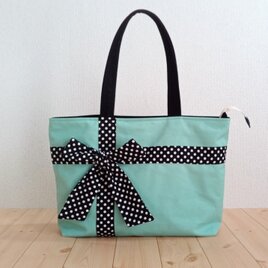 【在庫処分SALE】A4対応☆ファスナー付き☆ドットリボントートバッグ　大きめ　肩掛け　ミントグリーン帆布×黒水玉　　910