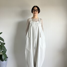 round wide salopette〈ice gray〉