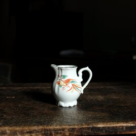 【サマー特価¥1500→¥750】赤絵で素敵◆花と鳳凰。美濃焼　花文赤絵金彩ミルクピッチャー　和食器　現代品　茶器　器　転写の画像