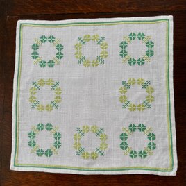 手刺繍テーブルセンター、グリーン