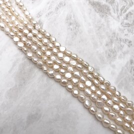 淡水パール 真珠 バロック フラット ボタン 6mm 5mm 小粒 連19cm tp0011