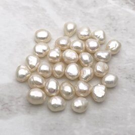 淡水パール 真珠 バロック フラット ボタン 6mm 5mm 小粒 10個 tp0011b