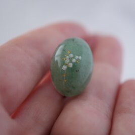 グリーンアベンチュリンとすずらんのピアス イヤリング  鈴蘭