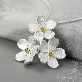 ＜受注制作＞蓮の花のブローチ　はす　シルバー　C008 受注制作＞蓮の花のブローチ はす シルバー C008 | iichi 日々の
