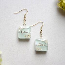 レジンアート　スクエアピアス〈牧神の午後〉